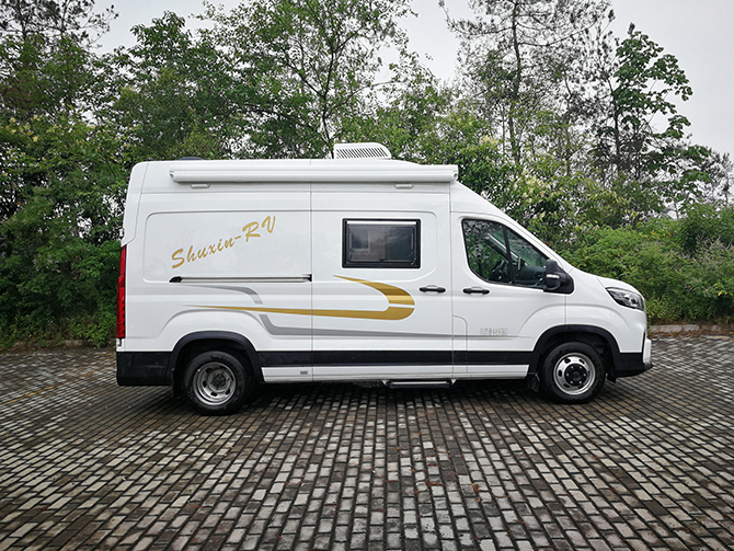 上汽大通V90加長軸（超）高頂B型房車