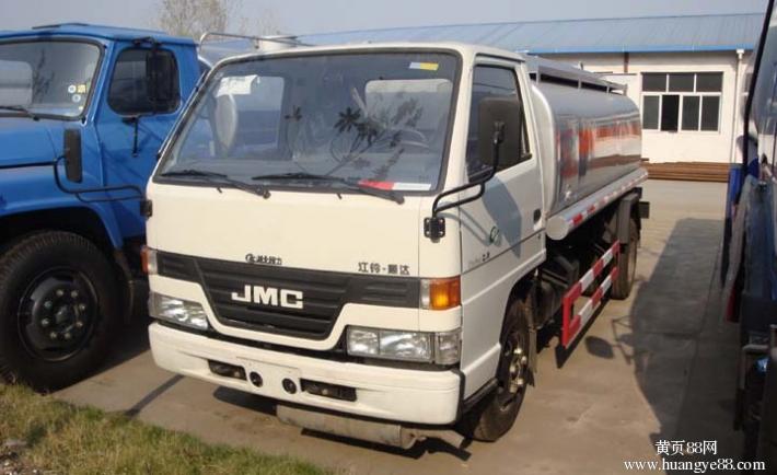 江鈴順達5噸油罐車