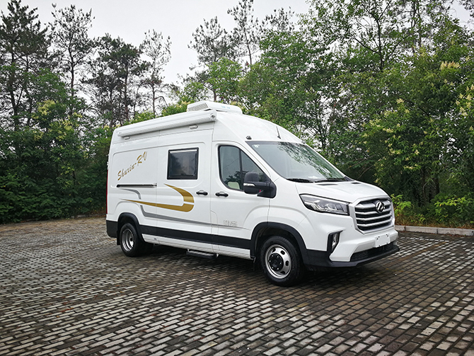 上汽大通V90加長(zhǎng)軸(超)高頂B型房車(chē)