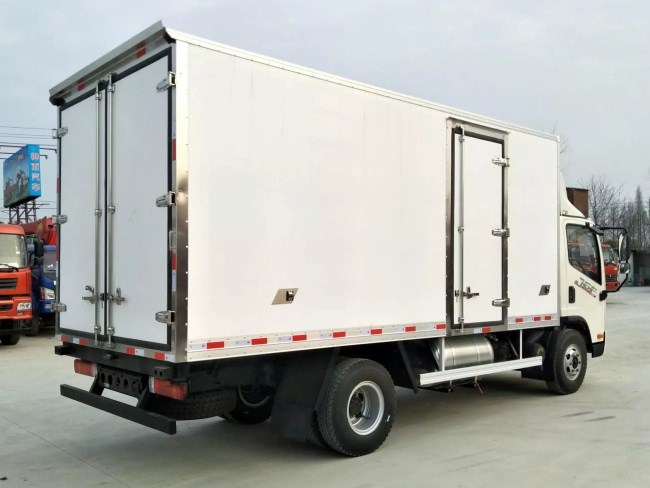 (廂長(zhǎng)5.2米)解放J6F冷藏車(chē)