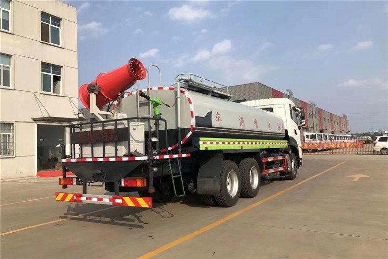 國六東風(fēng)天龍后八輪 20噸 噴霧車