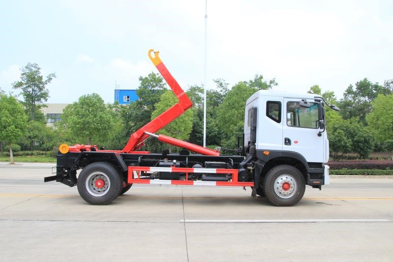 國六東風D9  15噸套臂垃圾車
