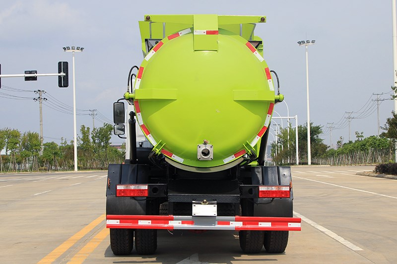 國六東風(fēng)D9 9.5方 餐廚垃圾車(圓罐)