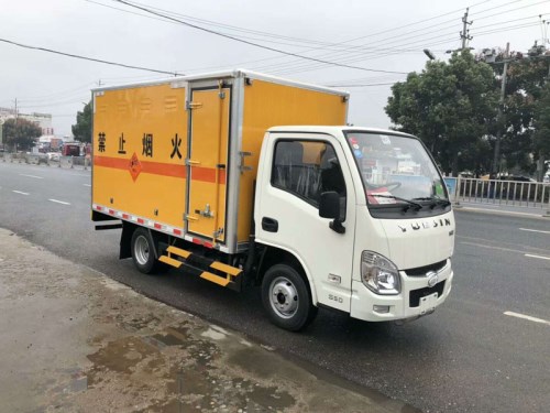 躍進(jìn)3米3(藍(lán)牌)爆破器材車(chē)