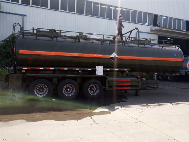 28.1方氫氟酸半掛車