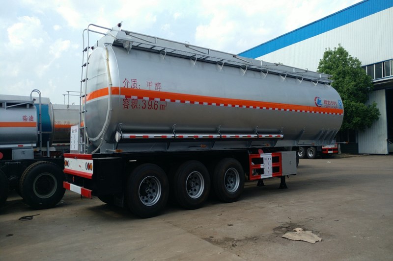 39.6方甲醇乙醇半掛車